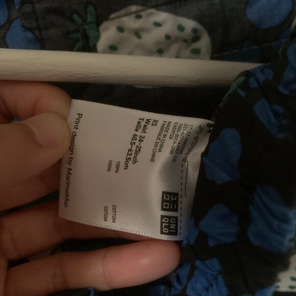 Uniqlo x Marimekko Cotton Poplin Shorts - Picture 5 of 6